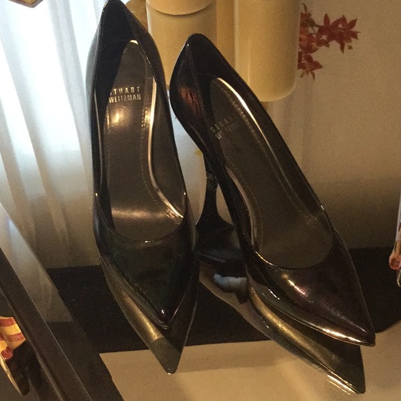 Shoes - Picture 2 of 6